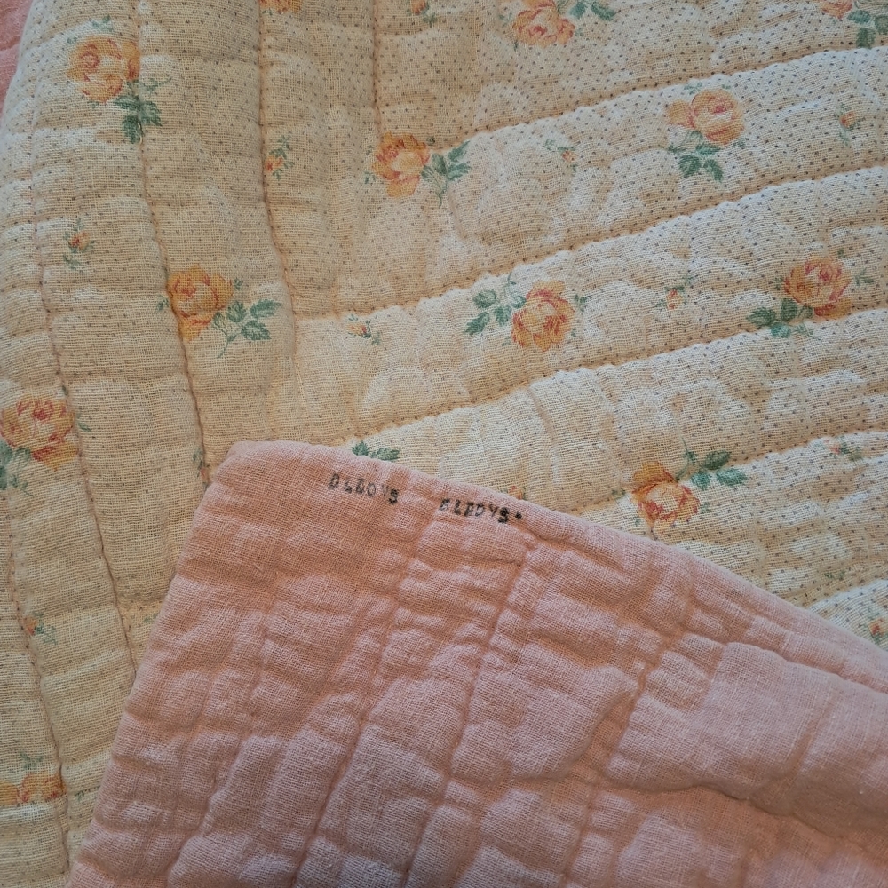Vintage Antique Pink Quilt 68x84 Twin Floral Shabby Chic Cottage Retro Country - Picture 9 of 16